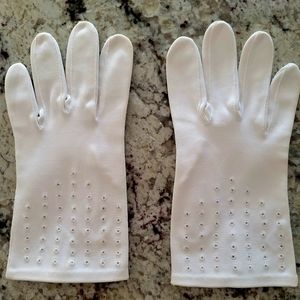 Pair of White Cotton Gloves with Design
